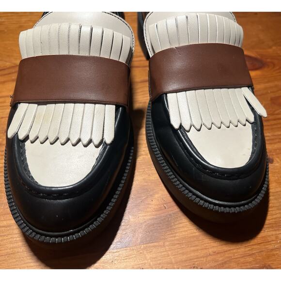 Marc Fisher Calixy Fringe Loafers Women's Size 8 ASO Celebs - Picture 10 of 12